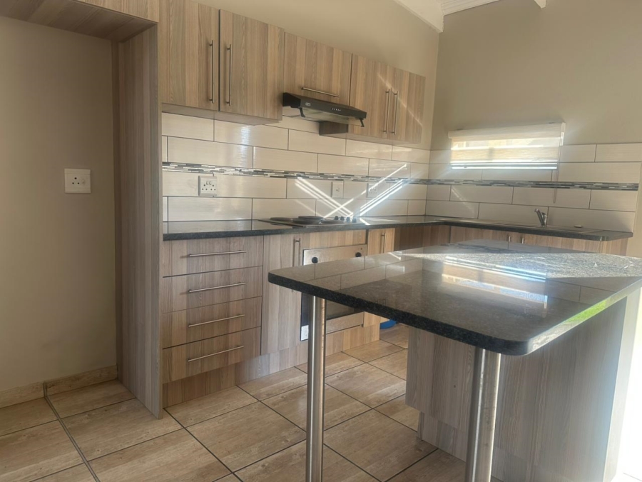 To Let 3 Bedroom Property for Rent in Waterval East North West